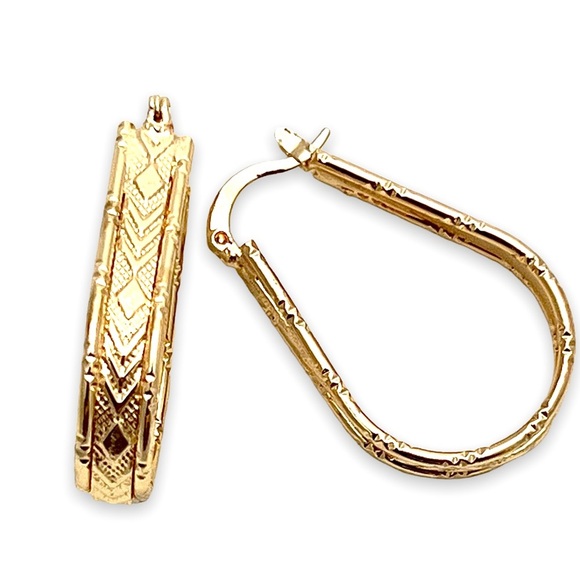 Oval Shape 1” Gold-filled hoops Earrings - Picture 1 of 5